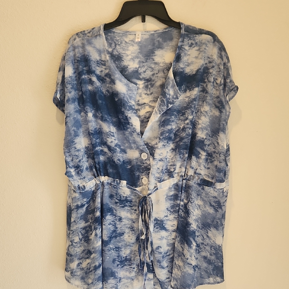 Rosegal Blue and White Tie-Dye Blouse